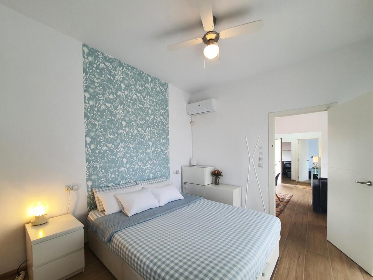 Atico En Puerto Marina Apartment Benalmadena Bagian luar foto